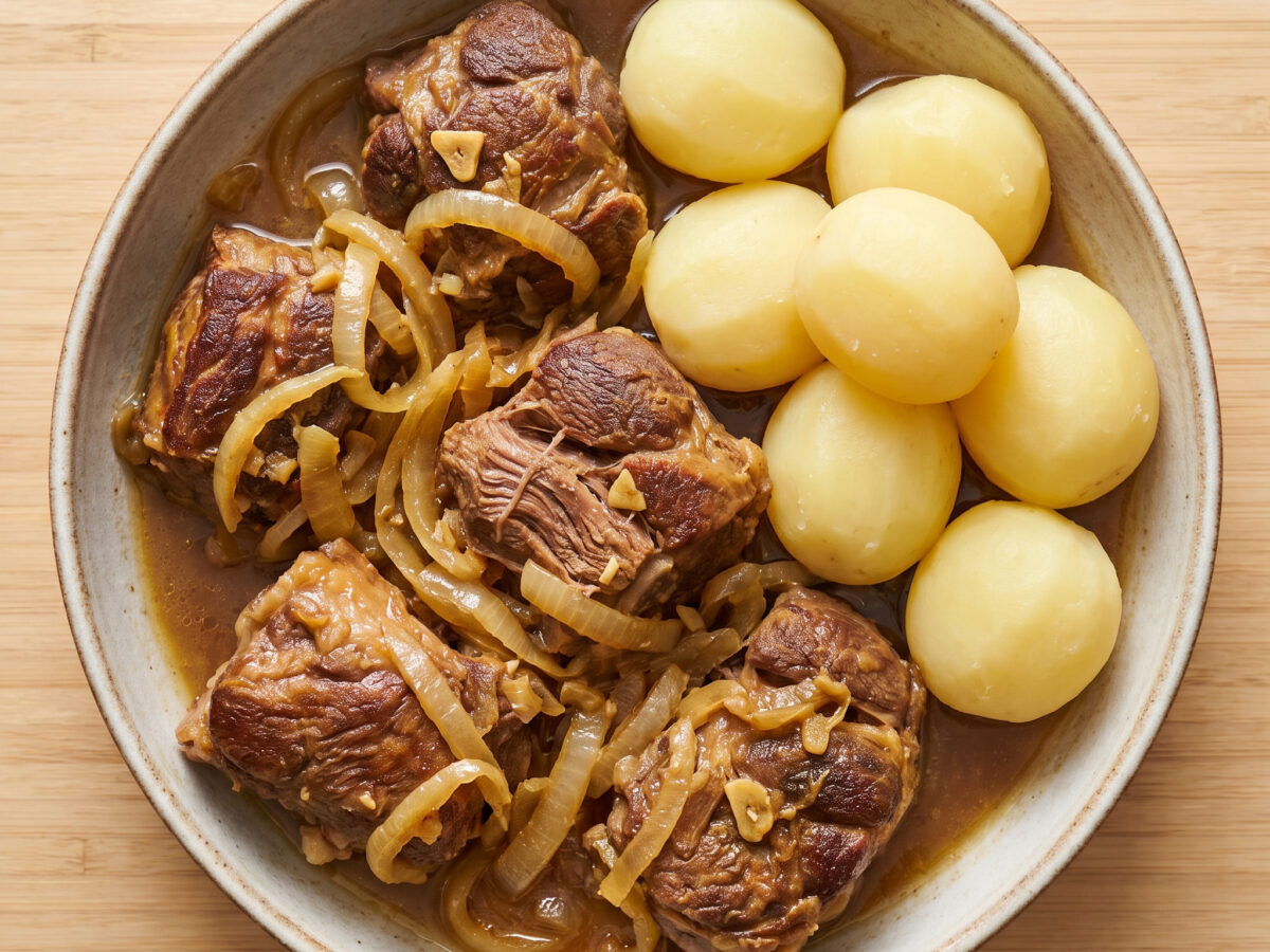 Zwiebeln, Weißwein und viel Zeit