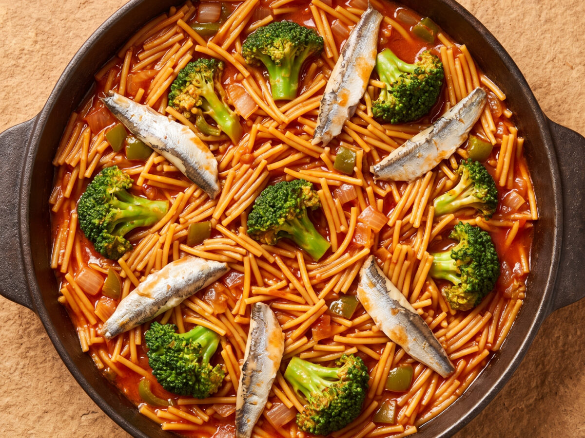 Fideos mit frischen Sardellen aus Kantabrien