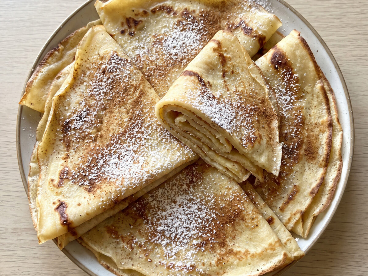 Filloas de leche aus Galicien