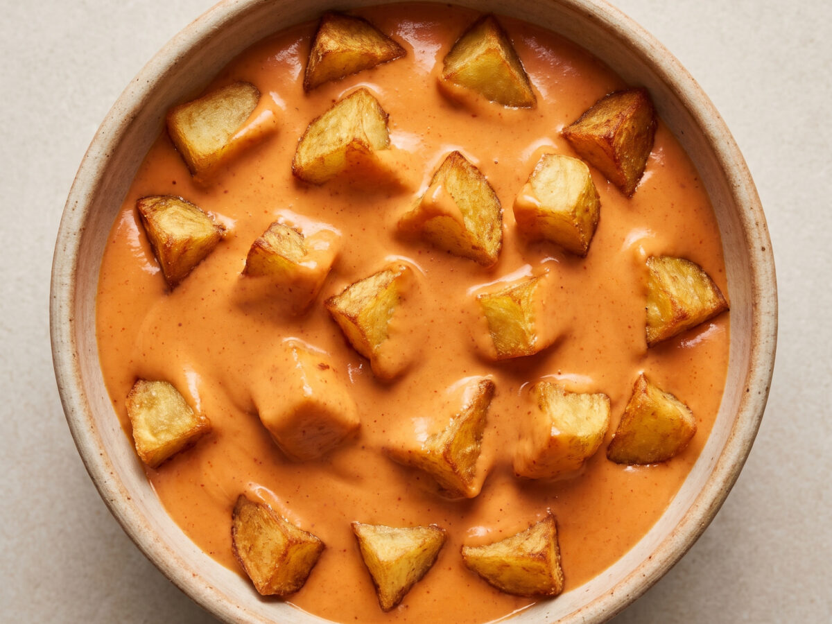 Madrilenische Salsa brava ohne Tomate