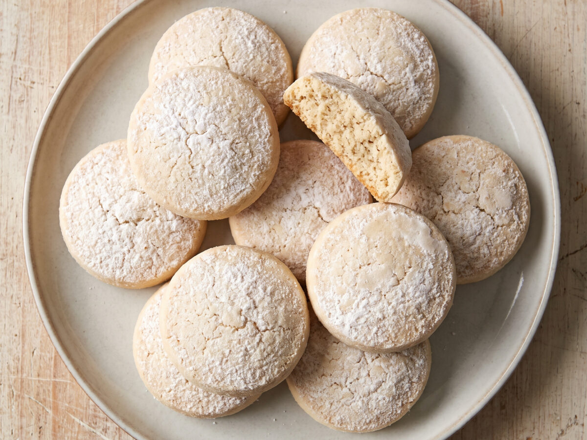 Polvorones de almendra – mürbe Mandelkekse aus Spanien