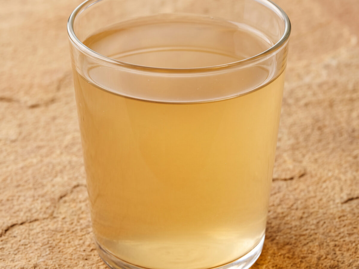 Refresco de agua, vinagre y miel