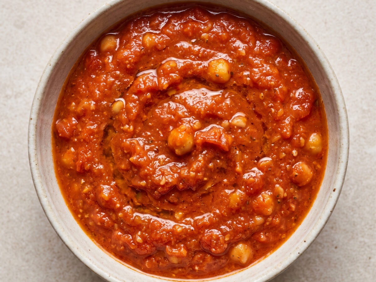 Salsa de tomate con cominos für den Cocido madrileño