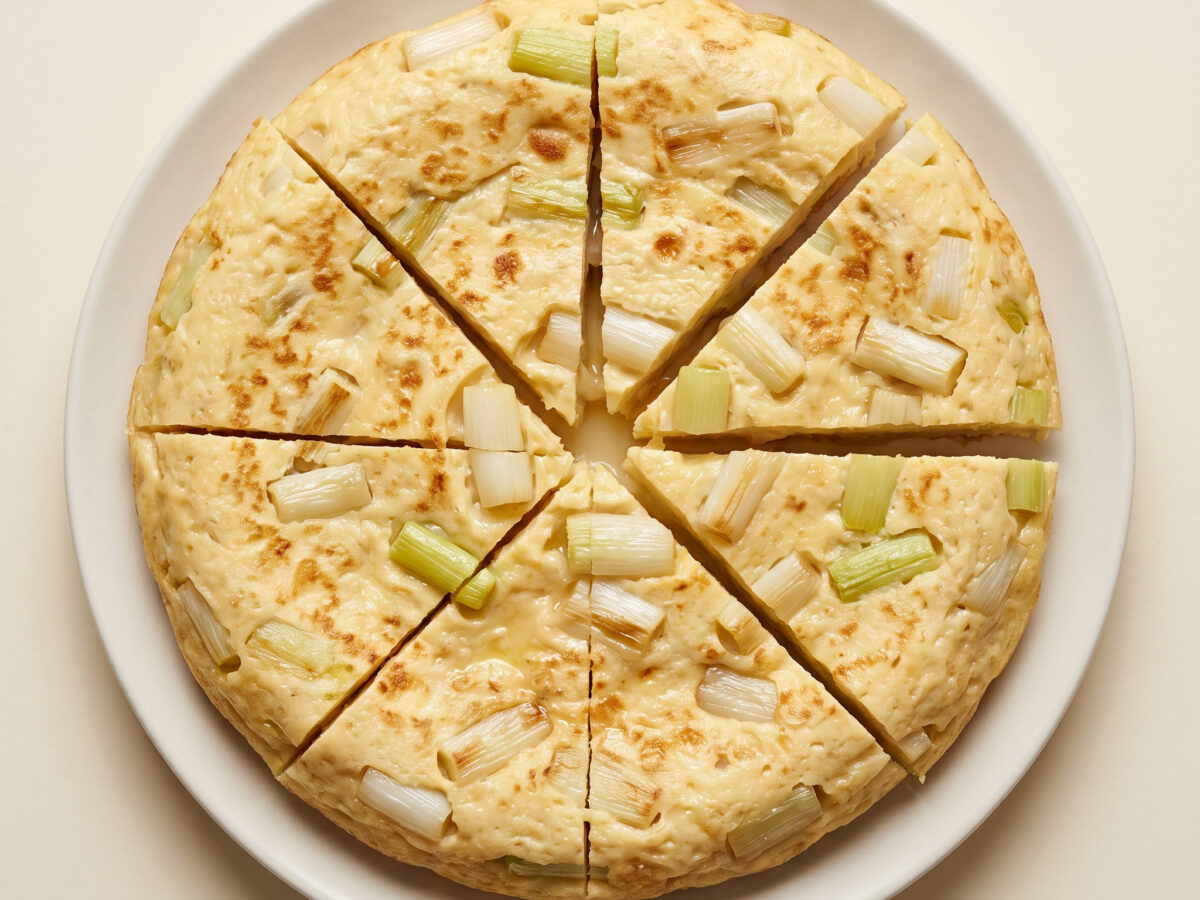 Tortilla de ajos tiernos